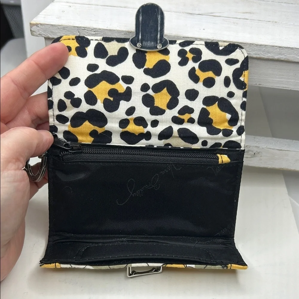 Vera Bradley Floral Wallet in Yellow and Black - Latch bar issue - Picture 7 of 7